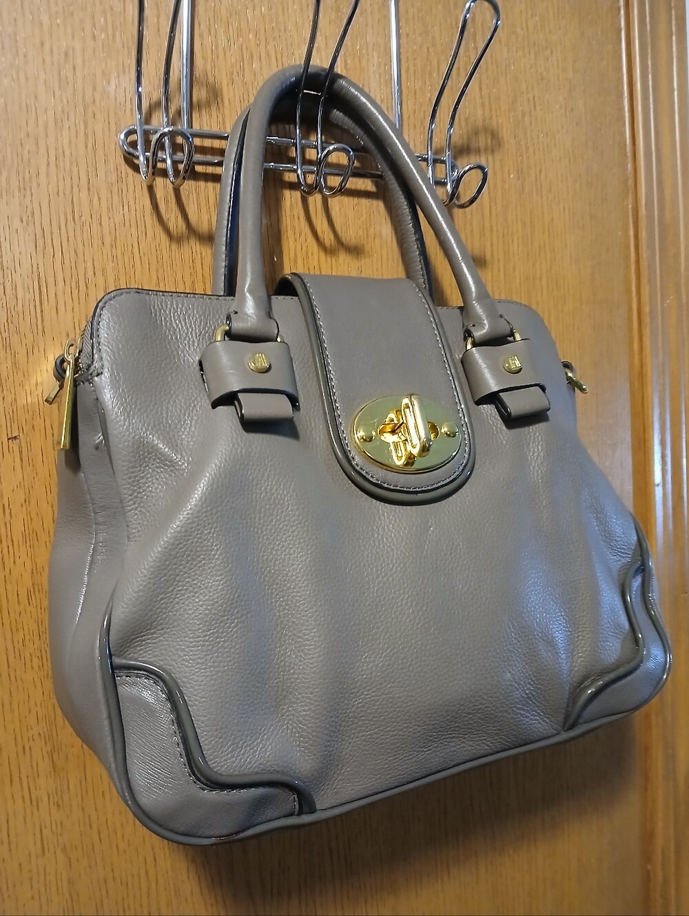 ​Antonio Melani Taupe Gray Pebble Leather Turnlock Satchel Bag Logo Lined